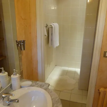 Chambres D'hotes Les Sables Bed & Breakfast