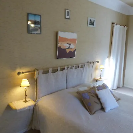 Chambres D'hotes Les Sables 3*